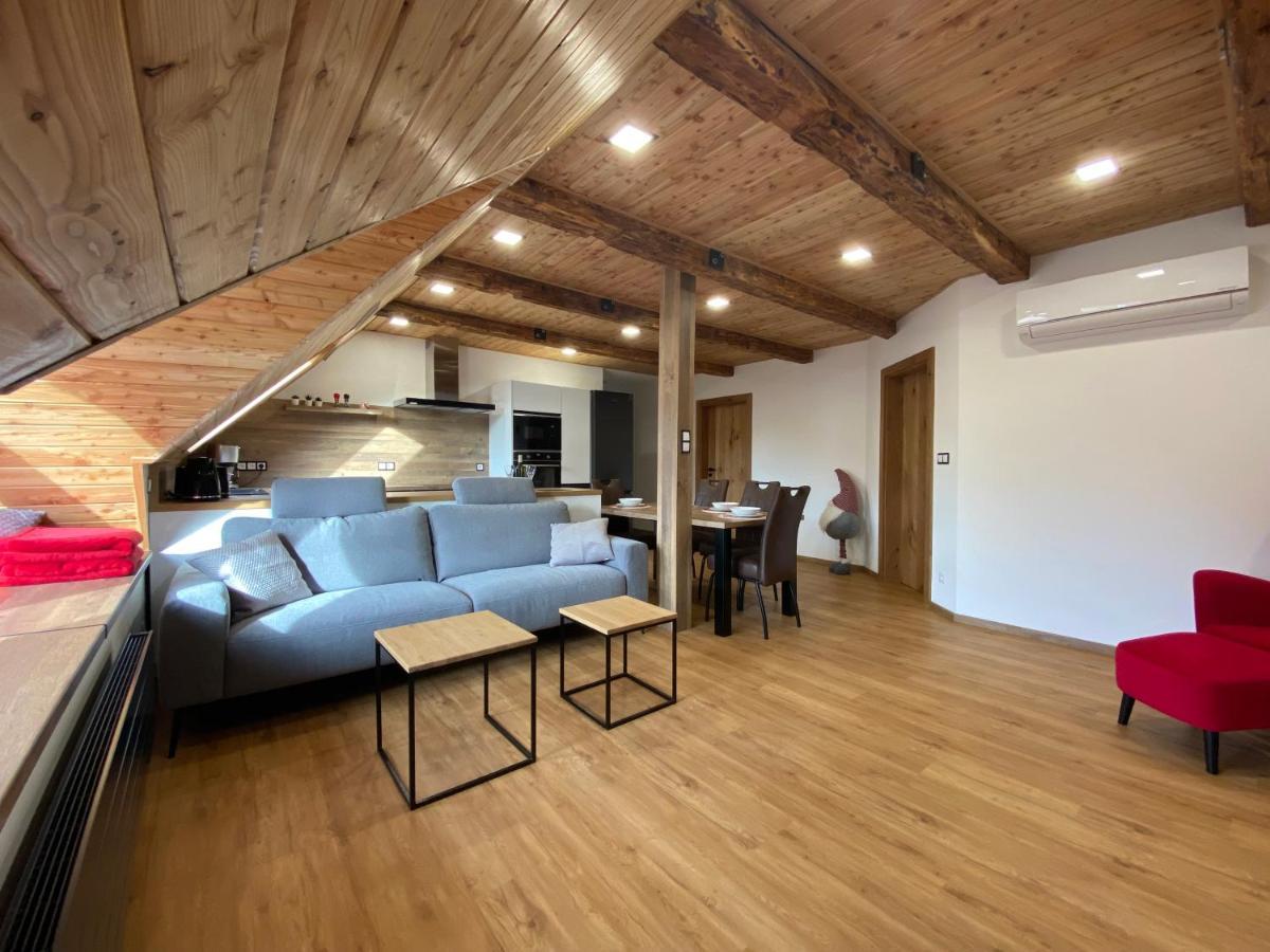 Yes Dream Apartment Jeseník エクステリア 写真